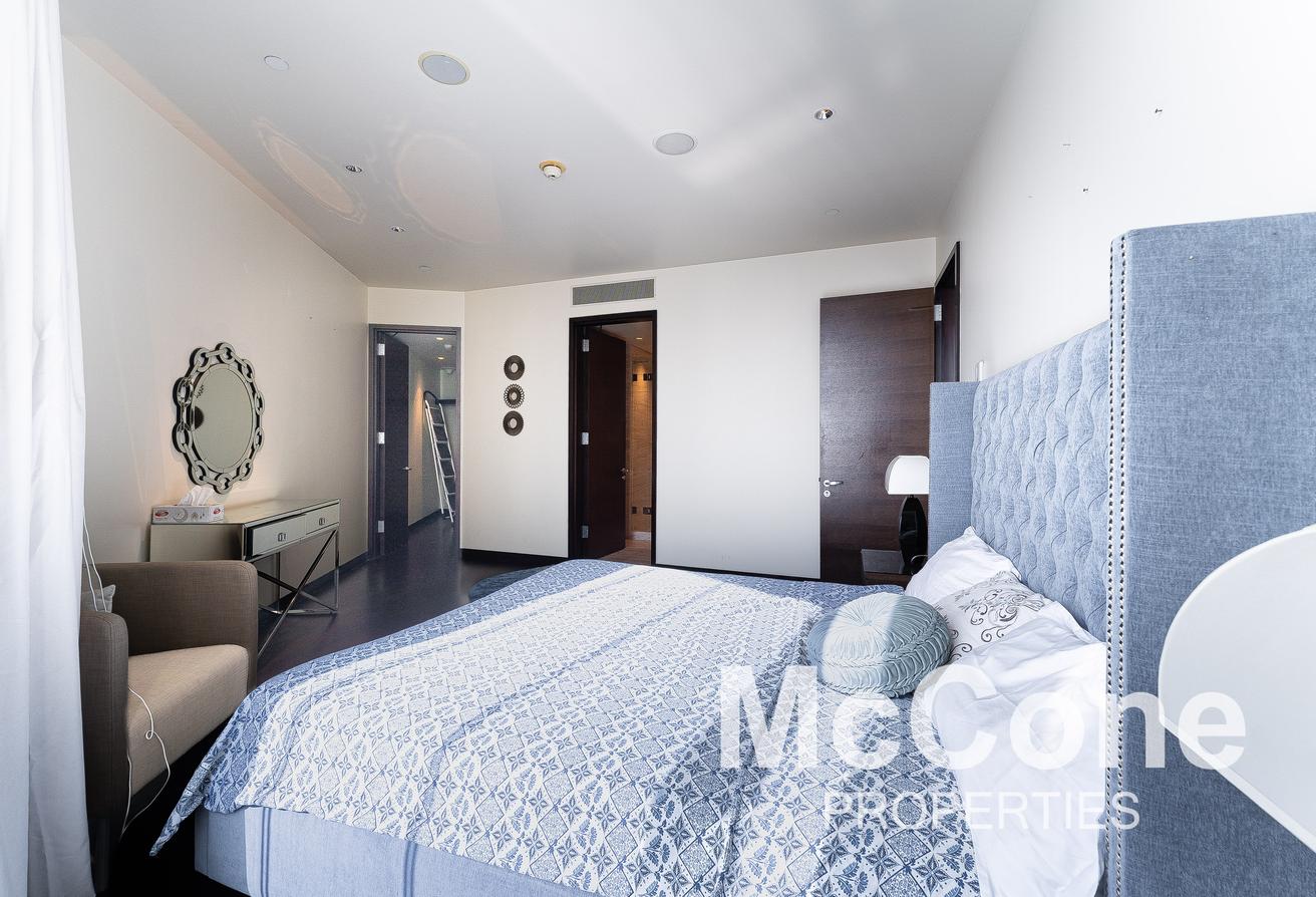 Spacious | Fountain View | Above Level photo 10