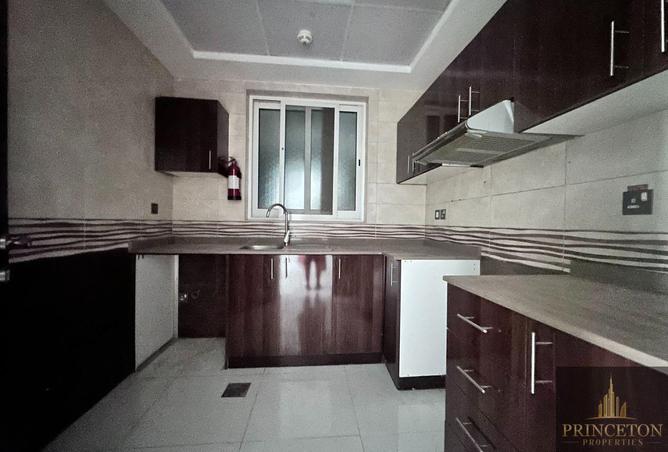 74236407 - Property Image 2