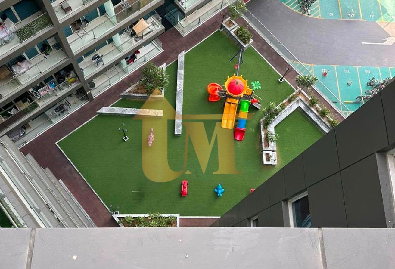 WELL MAINTAINED | SPACIOUS STUDIO | NEXT TO PARK photo 8