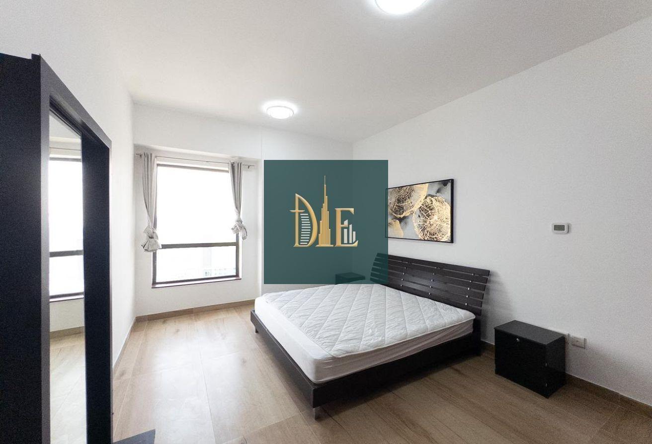 Fully Furnished | Stunning Water Views | Vacant photo 15