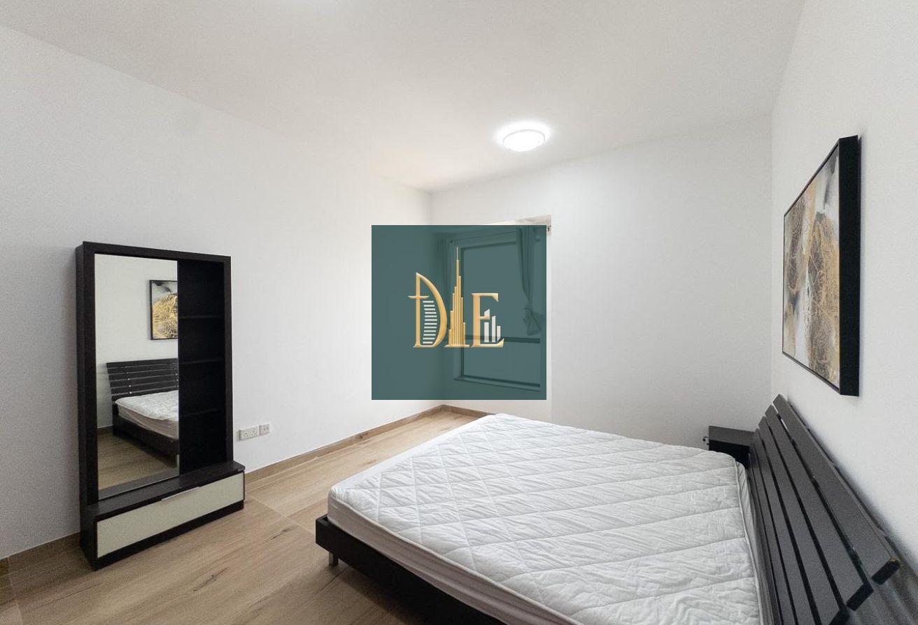 Fully Furnished | Stunning Water Views | Vacant photo 12