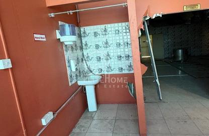 مستودع - استوديو للإيجار في 18 المنطقة الصناعية رقم - المنطقة الصناعية بالشارقة - الشارقة مستودع - استوديو للإيجار في 18 المنطقة الصناعية رقم - المنطقة الصناعية بالشارقة - الشارقة