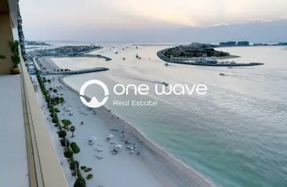 Apartment - 2 Bedrooms - 2 Bathrooms for sale in Seapoint Tower 1 - Seapoint - EMAAR Beachfront - Dubai Harbour - Dubai