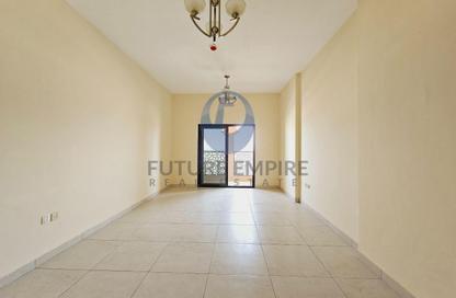 Apartment - 1 Bedroom - 2 Bathrooms for rent in Al Khayyal Building 140 - Al Jaddaf - Dubai Apartment - 1 Bedroom - 2 Bathrooms for rent in Al Khayyal Building 140 - Al Jaddaf - Dubai