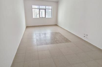 Apartment - 1 - 2 for rent in New Al Taawun Road - Al Taawun - Sharjah Apartment - 1 - 2 for rent in New Al Taawun Road - Al Taawun - Sharjah