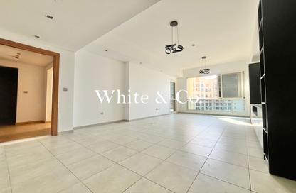 Apartment - 2 Bedrooms - 3 Bathrooms for rent in Marina Residences 5 - Marina Residences - Palm Jumeirah - Dubai