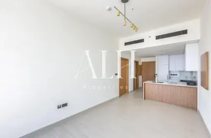 شقة - غرفة نوم - 2 حمامات للايجار في بن غاطي عنبر - منطقة 11 - قرية جميرا الدائرية - دبي