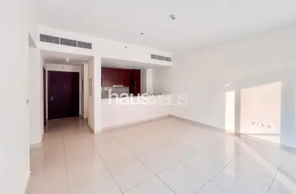 شقة - غرفة نوم - 2 حمامات للايجار في مالبيري 2 برج ب2 - مالبيري 2 بلوك ب - ملبيري 2 - بارك هايتس - دبي هيلز استيت - دبي