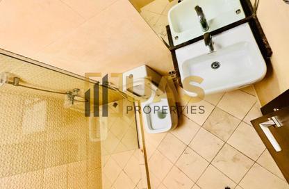 Apartment - 1 Bedroom - 2 Bathrooms for rent in Infinity Building - Al Satwa - Dubai