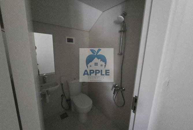 104032609 - Property Image 2