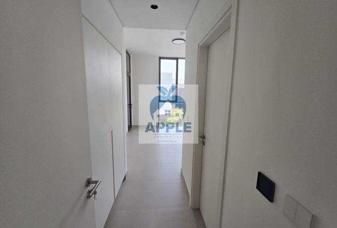 104032609 - Property Main Image