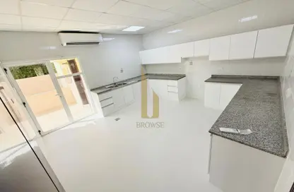 Villa - 5 Bedrooms - 5 Bathrooms for rent in Umm Suqeim 2 Villas - Umm Suqeim 2 - Umm Suqeim - Dubai