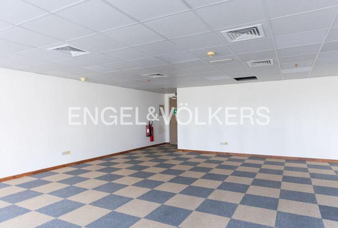 83242647 - Property Image 3