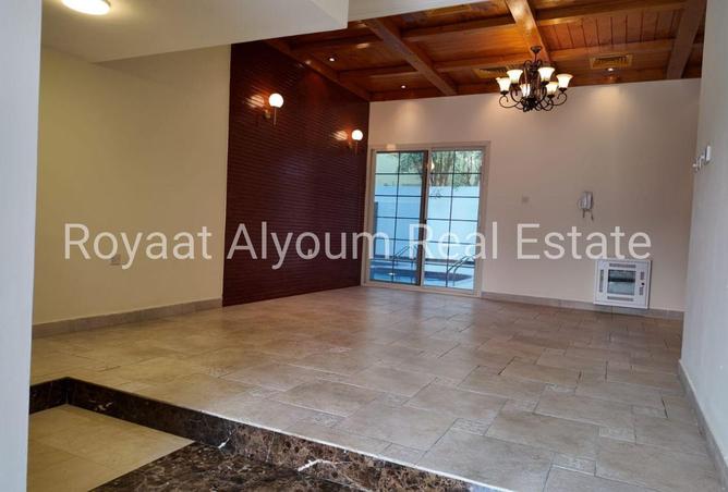 88329336 - Property Image 3