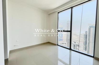Apartment - 1 Bedroom - 2 Bathrooms for sale in Boulevard Point - Downtown Dubai - Dubai