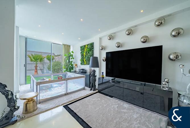 82802453 - Property Image 3