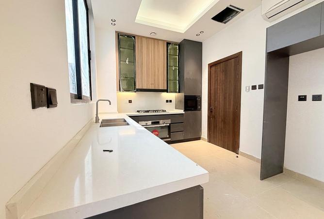 82780589 - Property Image 3