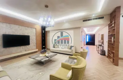 Villa - 4 Bedrooms - 6 Bathrooms for rent in Nad Al Sheba Villas - Nad Al Sheba 3 - Nad Al Sheba - Dubai Villa - 4 Bedrooms - 6 Bathrooms for rent in Nad Al Sheba Villas - Nad Al Sheba 3 - Nad Al Sheba - Dubai