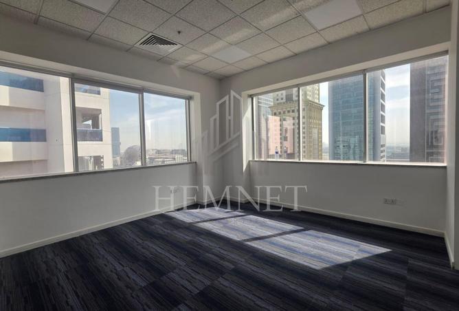 106400387 - Property Image 2