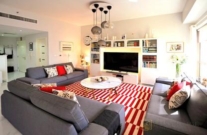 Apartment - 2 Bedrooms - 3 Bathrooms for rent in Rimal 1 - Rimal - Jumeirah Beach Residence - Dubai