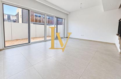 Townhouse - 4 - 4 for rent in Verona - Damac Hills 2 - Dubai
