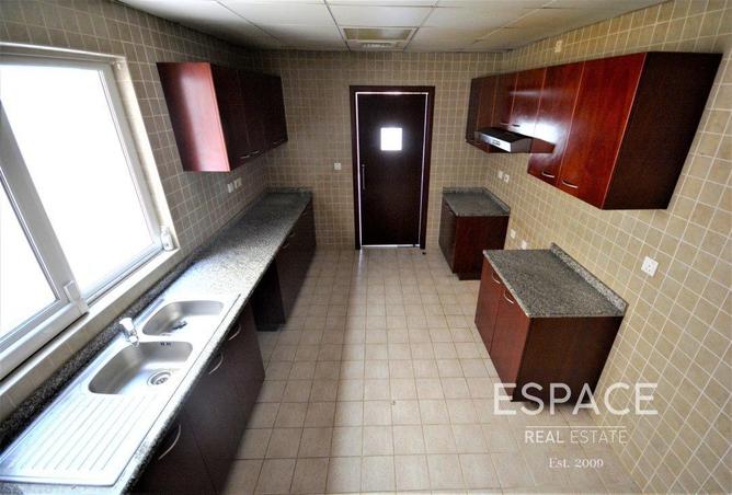 77363502 - Property Image 3