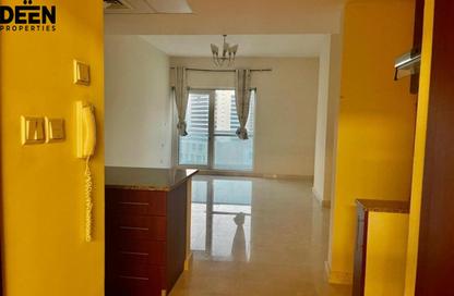 Apartment - Studio - 1 for rent in Safeer Tower 1 - Safeer Towers - Business Bay - Dubai