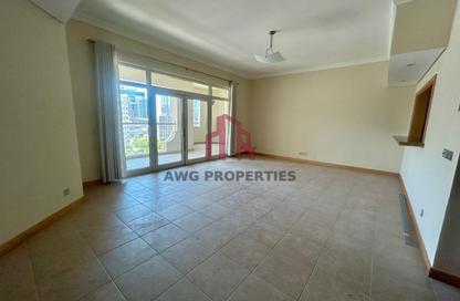 Apartment - 2 Bedrooms - 4 Bathrooms for rent in Al Das - Shoreline Apartments - Palm Jumeirah - Dubai