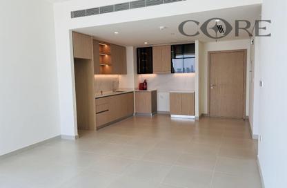 Apartment - 1 - 1 for rent in Golf Heights - The Views - Dubai