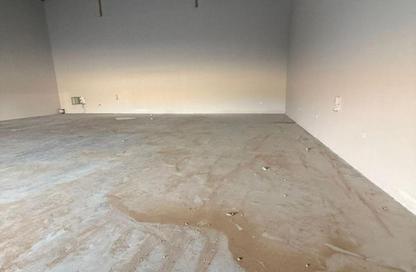 Warehouse - Studio - 1 Bathroom for rent in Umm Al Thuoob - Umm Al Quwain