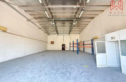 Warehouse - Studio - 1 for rent in Ras Al Khor Industrial 2 - Ras Al Khor - Dubai