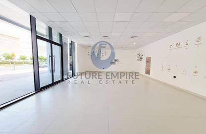 Shop - Studio for rent in Health care City - Dubai Healthcare City - Bur Dubai - Dubai