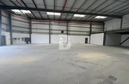 Warehouse - Studio for sale in Dubai Investment Park 1 (DIP 1) - Dubai Investment Park (DIP) - Dubai