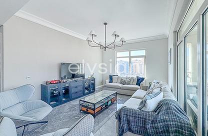Apartment - 3 Bedrooms - 4 Bathrooms for rent in Al Tamr - Shoreline Apartments - Palm Jumeirah - Dubai