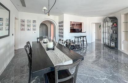 Apartment - 3 Bedrooms - 4 Bathrooms for rent in Al Tamr - Shoreline Apartments - Palm Jumeirah - Dubai