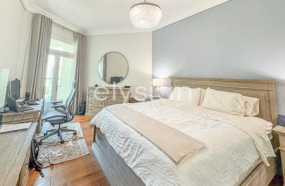Apartment - 3 Bedrooms - 4 Bathrooms for rent in Al Tamr - Shoreline Apartments - Palm Jumeirah - Dubai