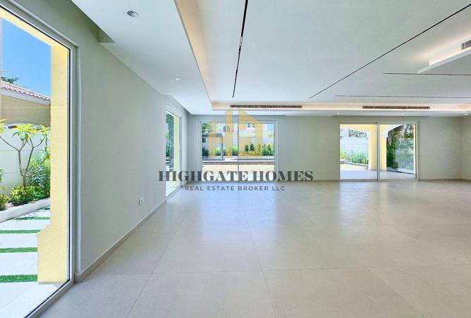 104247712 - Property Image 2