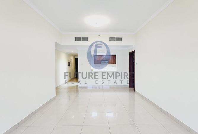 126083100 - Property Image 2