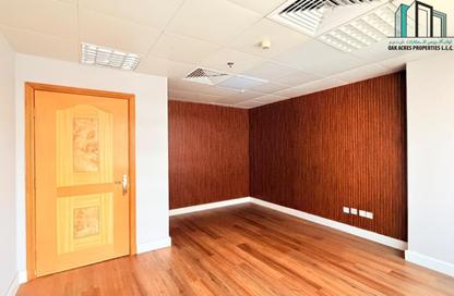 Office Space - Studio - 1 for rent in Al Etihad Building - Port Saeed - Deira - Dubai Office Space - Studio - 1 for rent in Al Etihad Building - Port Saeed - Deira - Dubai