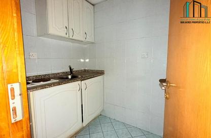 Office Space - Studio - 1 for rent in Al Etihad Building - Port Saeed - Deira - Dubai Office Space - Studio - 1 for rent in Al Etihad Building - Port Saeed - Deira - Dubai