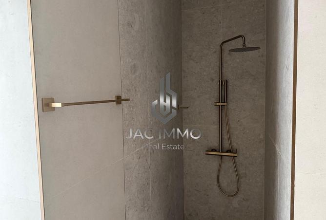 53187640 - صورة العقار 3