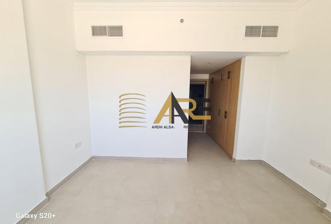 145058551 - Property Image 2