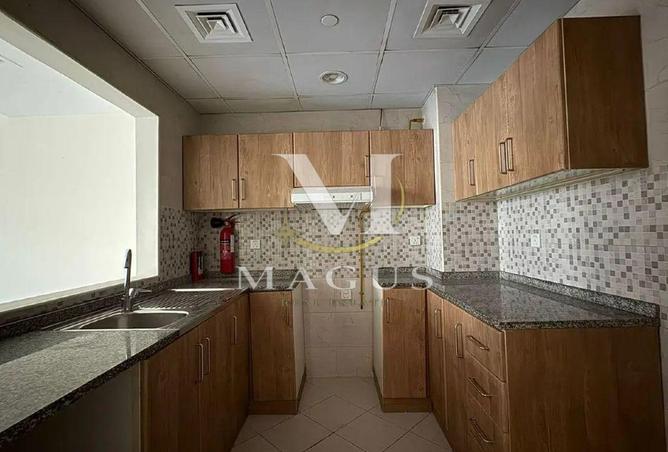 94020228 - Property Image 3