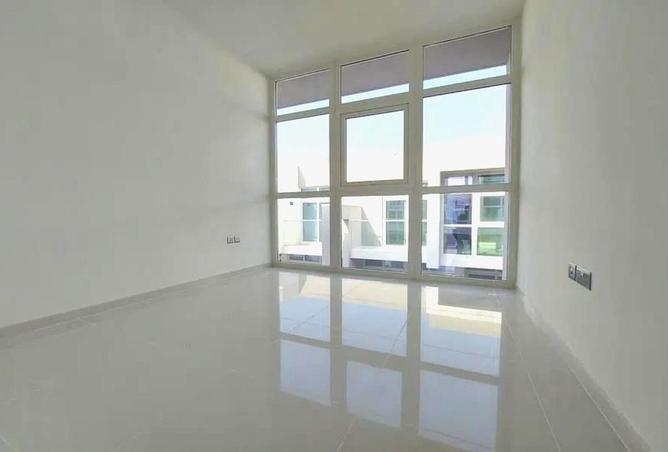 104675840 - Property Image 2