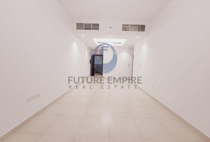 104690409 - Property Image 3