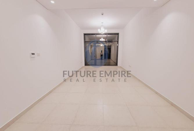 104690409 - Property Image 2