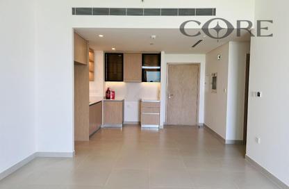 Apartment - 2 - 2 for rent in Golf Heights - The Views - Dubai