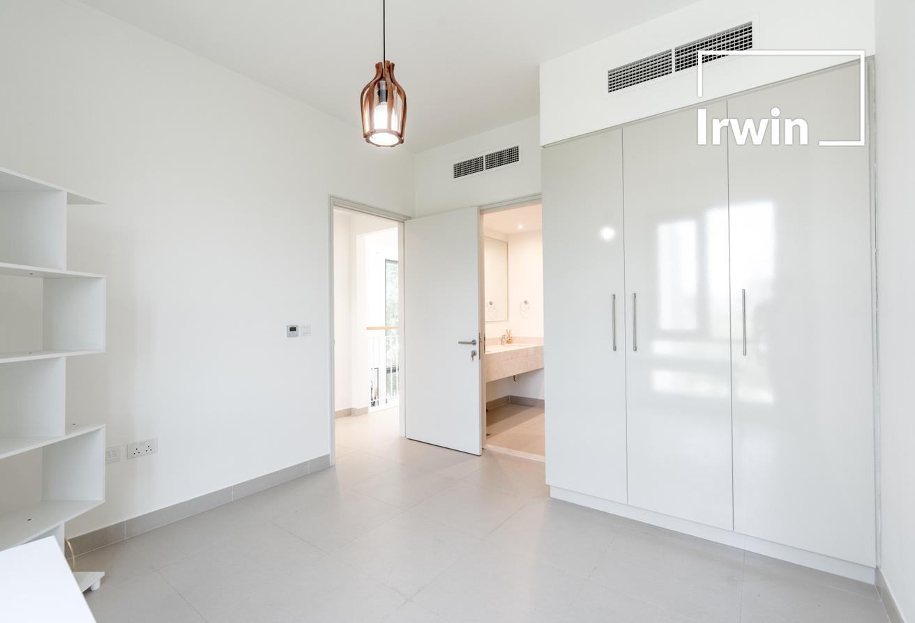Never Been Lived In l Furnished l Greenbelt photo 9