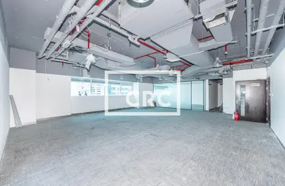 Office Space - Studio for rent in Single Business Tower - Sheikh Zayed Road - Dubai