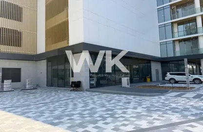 Shop - Studio - 1 Bathroom for rent in Crest Grande - Sobha Hartland - Mohammed Bin Rashid City - Dubai